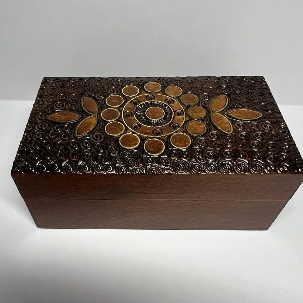 Vintage Polish Hand Carved Linden Wood Jewelry Box Keepsake Chest 4.5